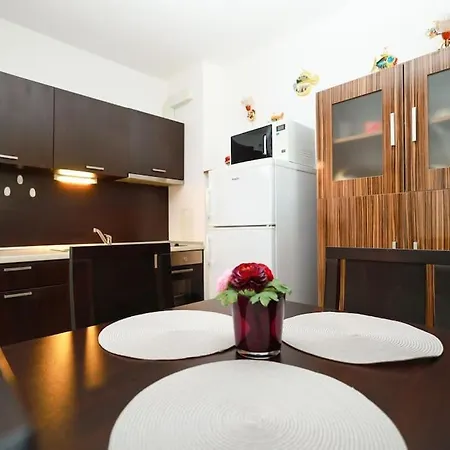 Santa Cruz Apartman *