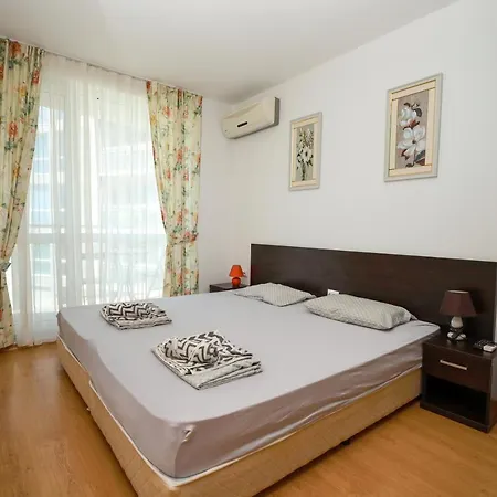 Santa Cruz * Burgas City